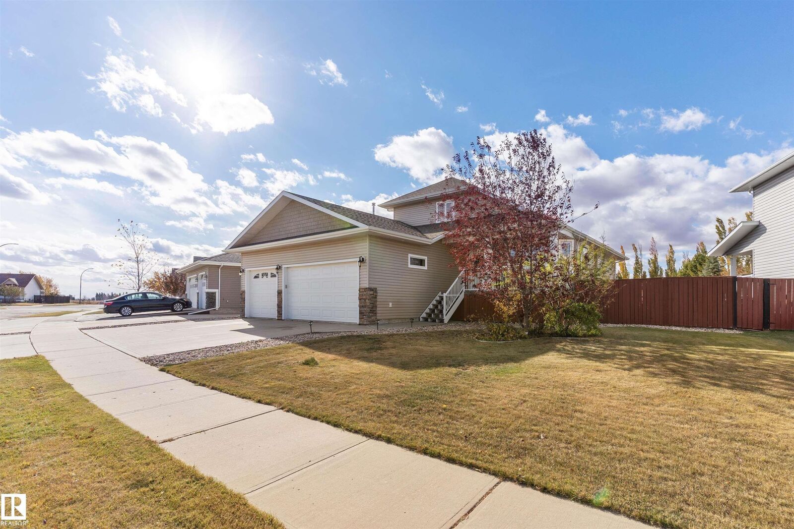 Property Photo:  3712 69 Street  AB T4V 5B7 