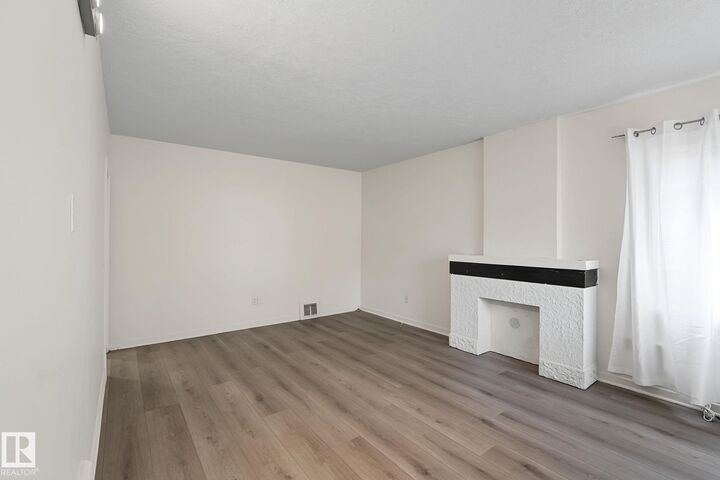Property Photo: 11147 78 Avenue NW AB T6G 0M5