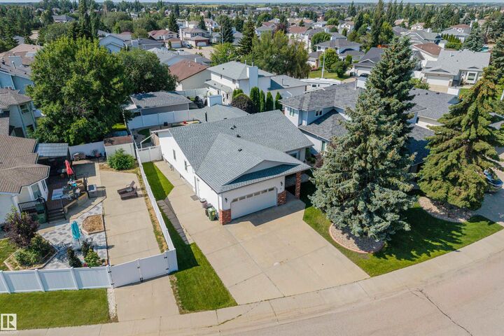 Property Photo:  7 William Bell Drive  AB T9E 6H7 