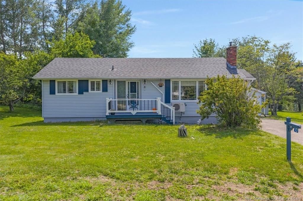 Property Photo:  10 Donlyn Drive  NB E2E 4J7 