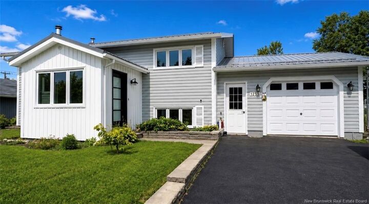 1255 Veniot Avenue — photo 1
