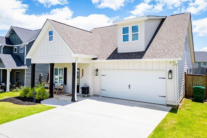Property Photo:  125 Cedar Park Way  GA 30117 