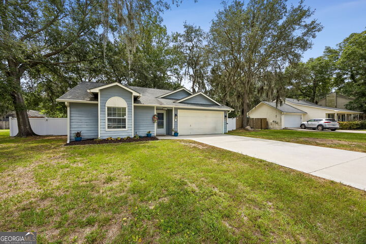 Property Photo:  301 Faye Court  GA 31558 