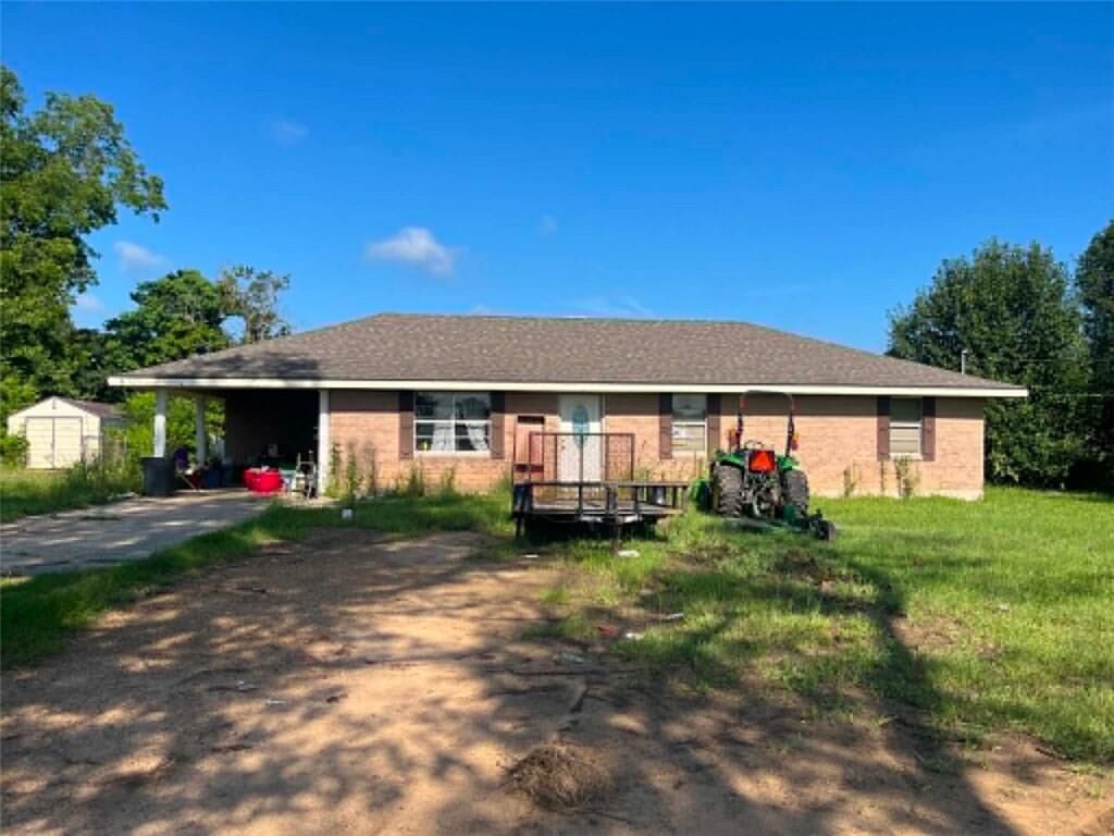 Property Photo:  520 Denny Road  LA 71328 