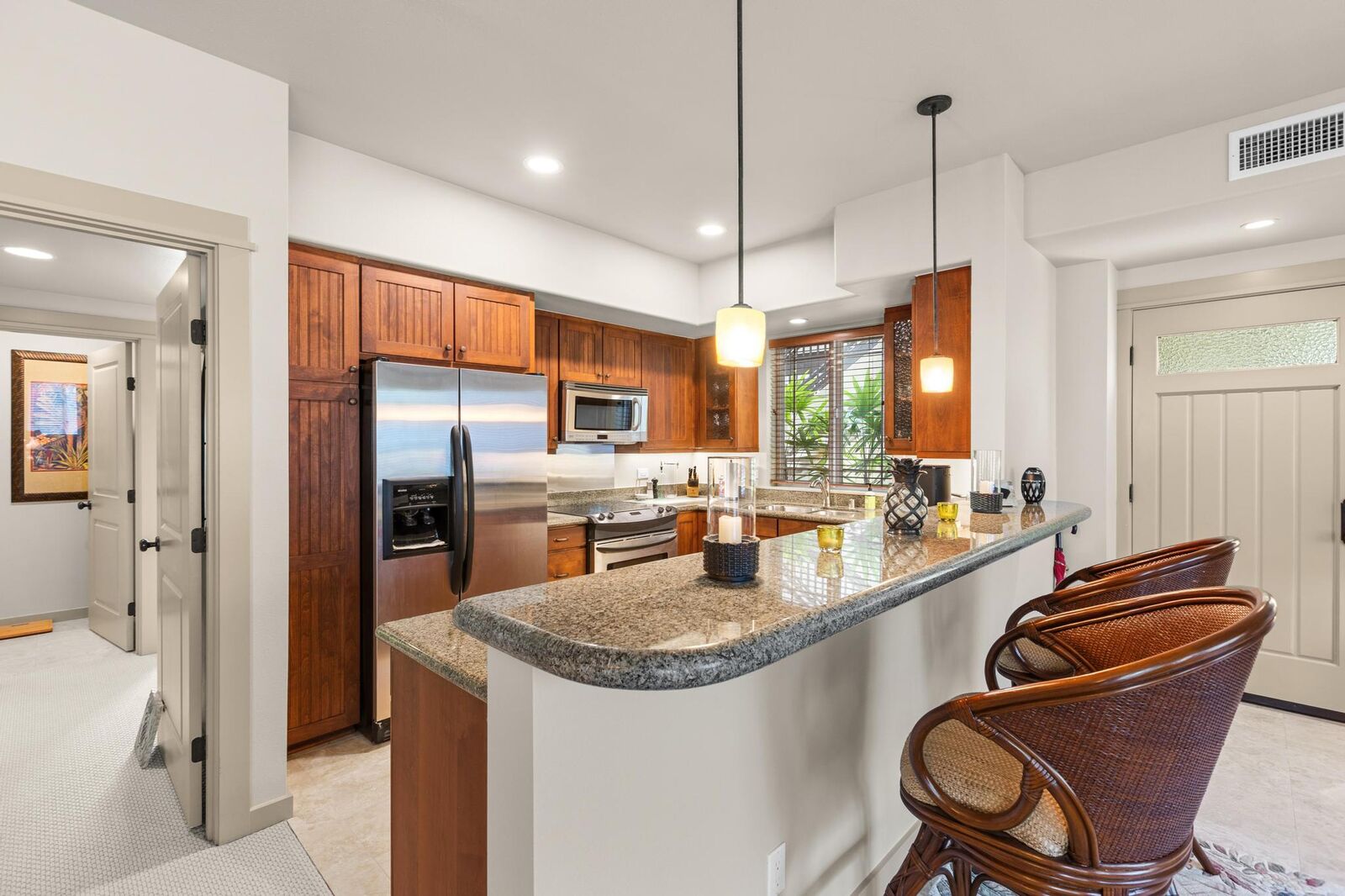 Property Photo:  75-6025 Alii Dr N102  HI 96740 