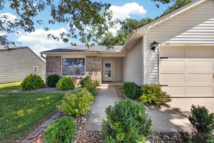 Property Photo: 571 S Fieldstone Boulevard IN 47403