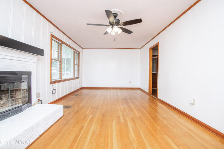 Property Photo:  107 Hillcrest Lane  TN 37763 