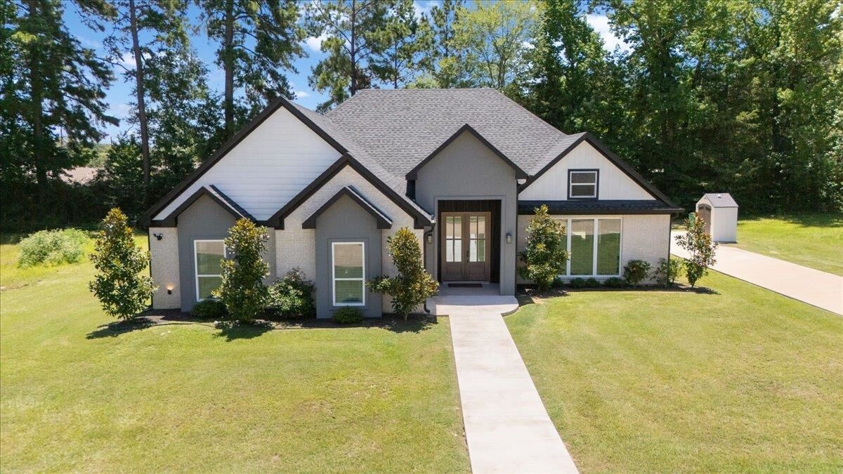 Property Photo:  183 Stonegate  TX 75633 
