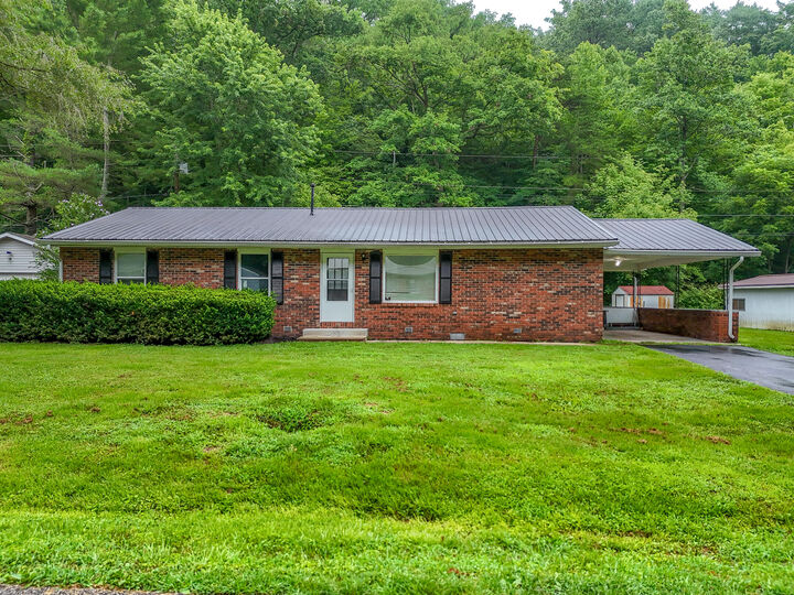 Property Photo:  270 Pleasant  KY 40351 