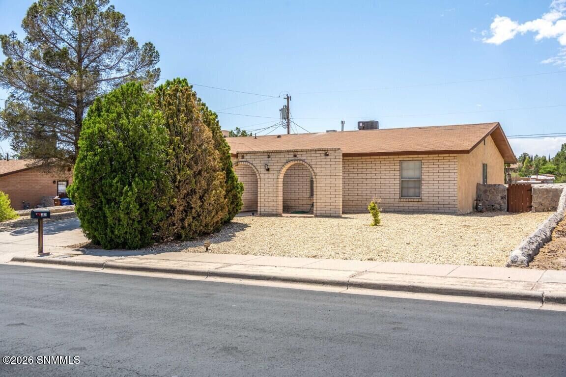 Property Photo:  3121 Dyer Street  NM 88011 