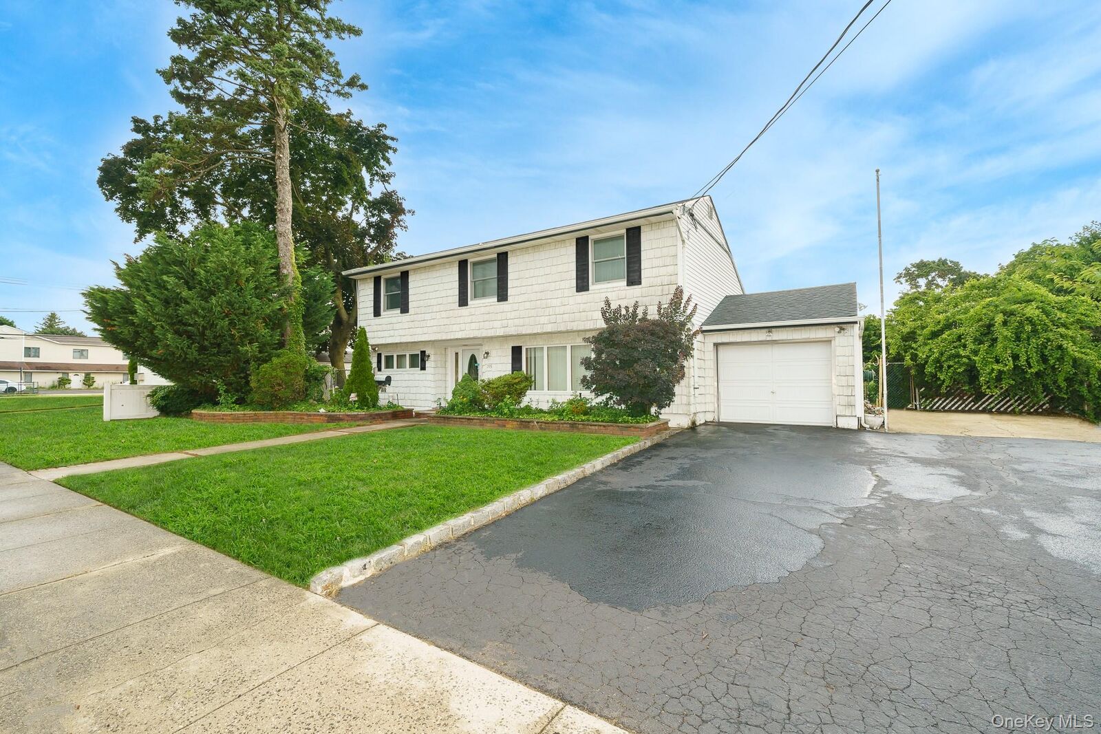 Property Photo:  195 N Albany Avenue  NY 11758 