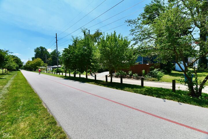 Property Photo: 4521 Winthrop Avenue IN 46205