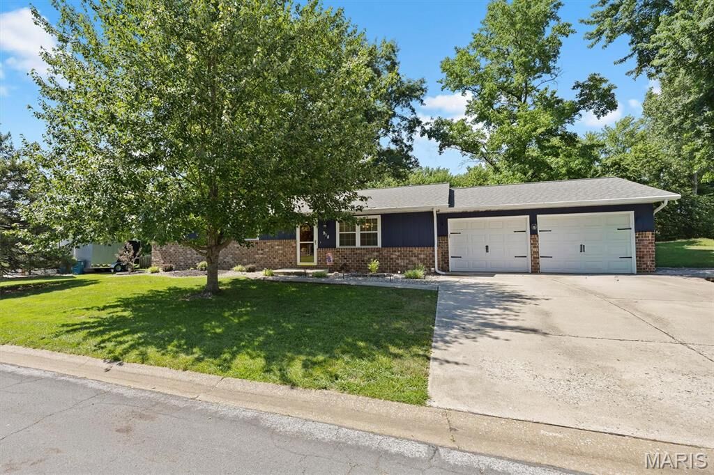 Property Photo: 918 Wheatridge Drive IL 62294
