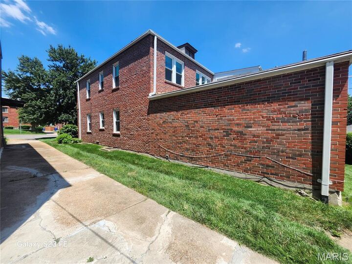 Property Photo:  8000 Delmar Boulevard  MO 63130 