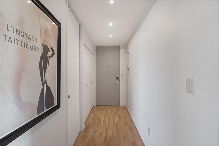 Property Photo:  929 N Astor St  WI 53202 