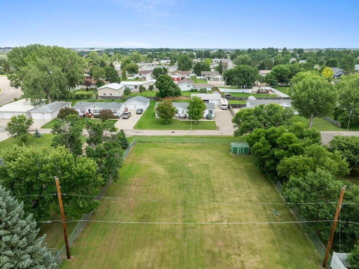 Property Photo:  Tbd SE 1st St  ND 58701 