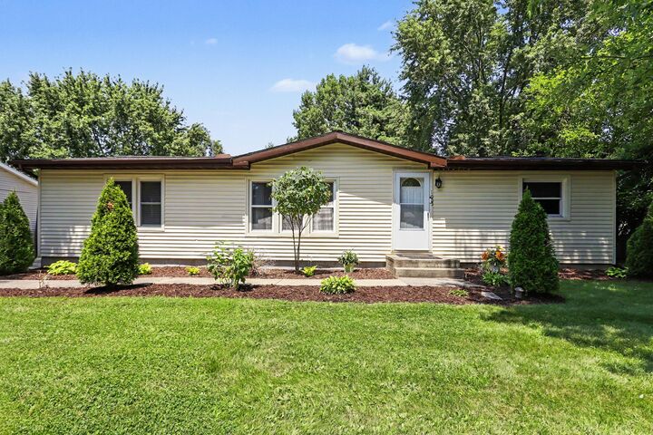 Property Photo:  1005 S Ohio Court  MI 49091 