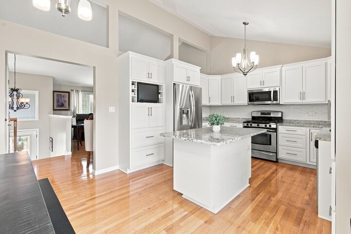 Property Photo: 629 Poplar Avenue IL 60446