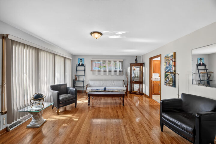 Property Photo: 413 Water Street IL 60476