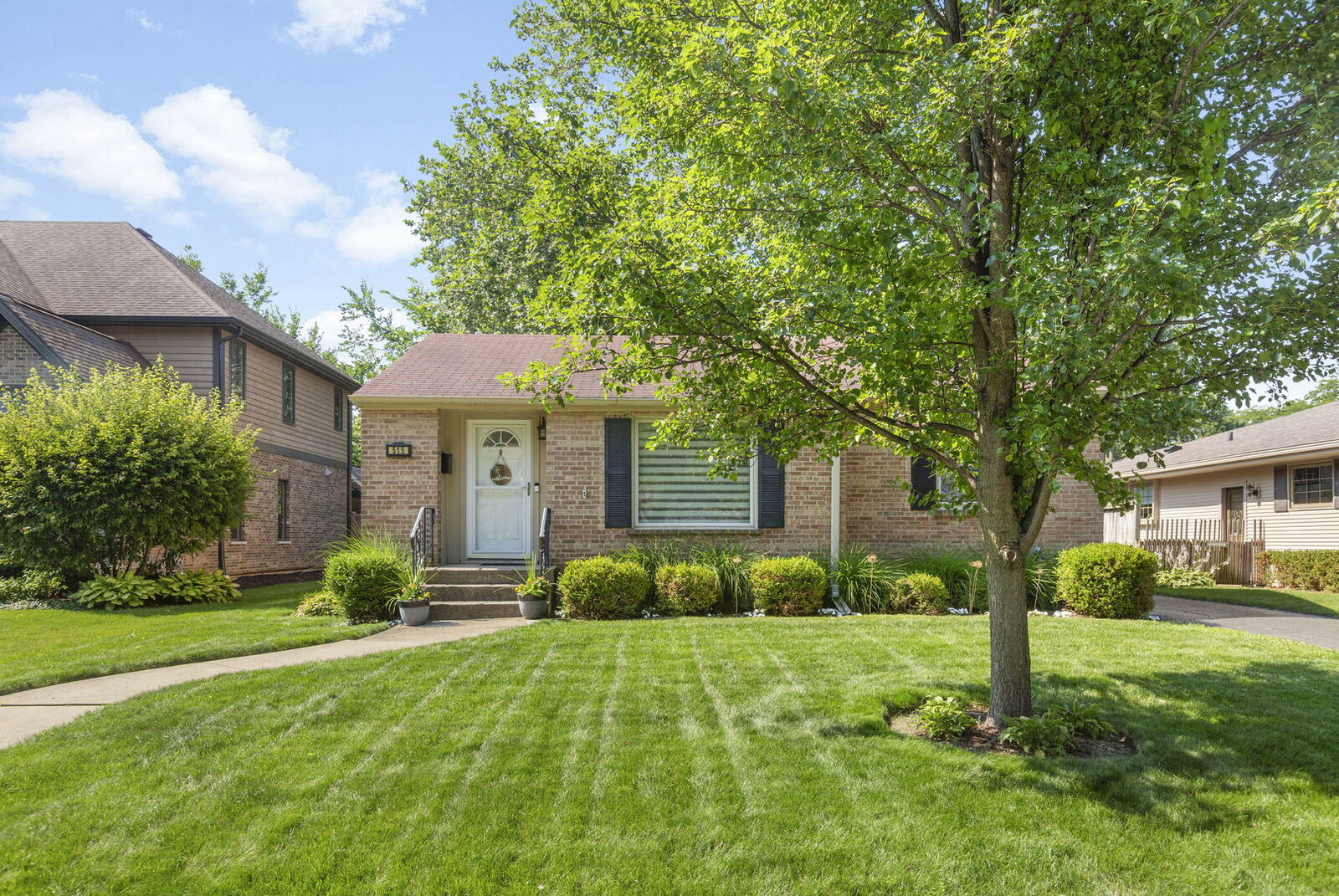 Property Photo:  515 Longfellow Avenue  IL 60015 
