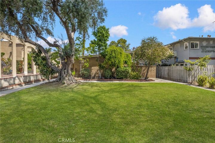 Property Photo:  905 W Huntington Drive  CA 91007 