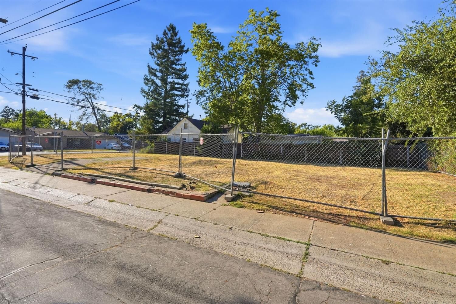 Property Photo: 3959 58th Street CA 95820