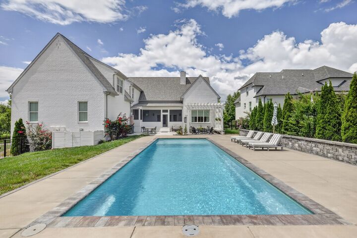 Property Photo: 162 Hamilton Springs Blvd TN 37087