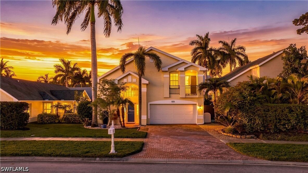 Property Photo:  3570 Kent Drive  FL 34112 