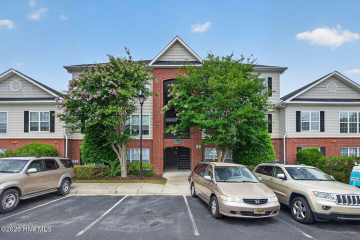 Property Photo: 2801 Bloomfield Lane Unit 201 NC 28412