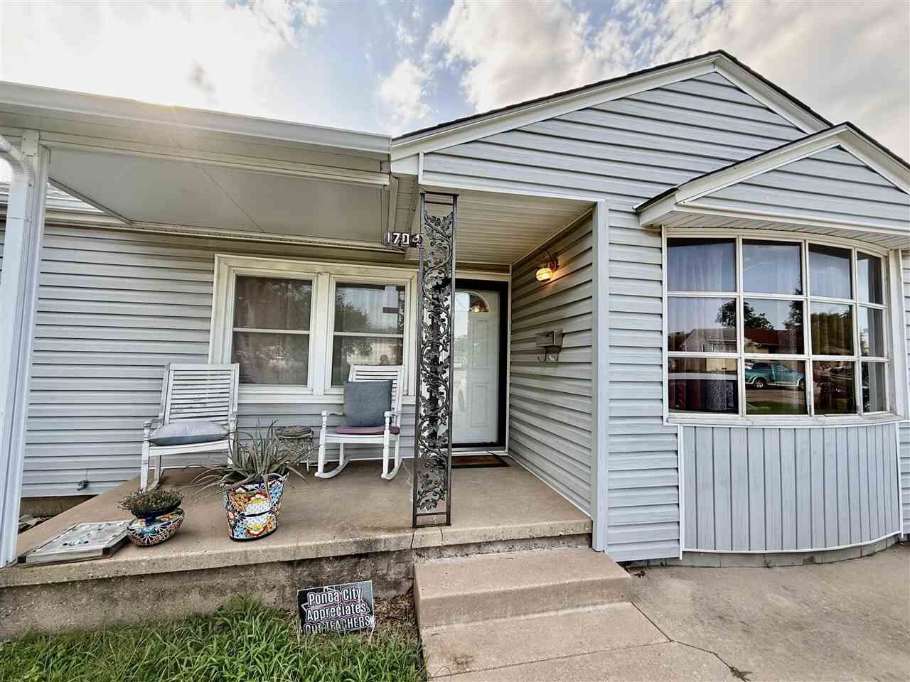 Property Photo:  1704 N Osage Street  OK 74601 