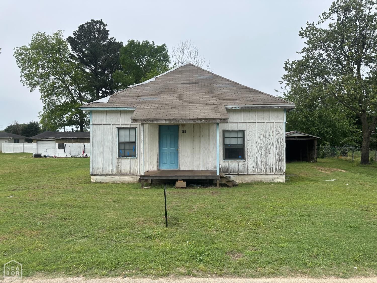 Property Photo: 811 Grove AR 72437