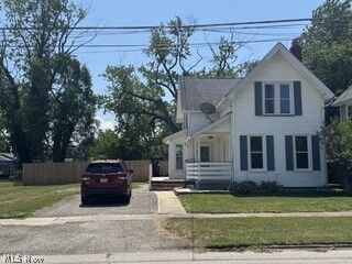Property Photo: 1638 W 6th Street OH 44004