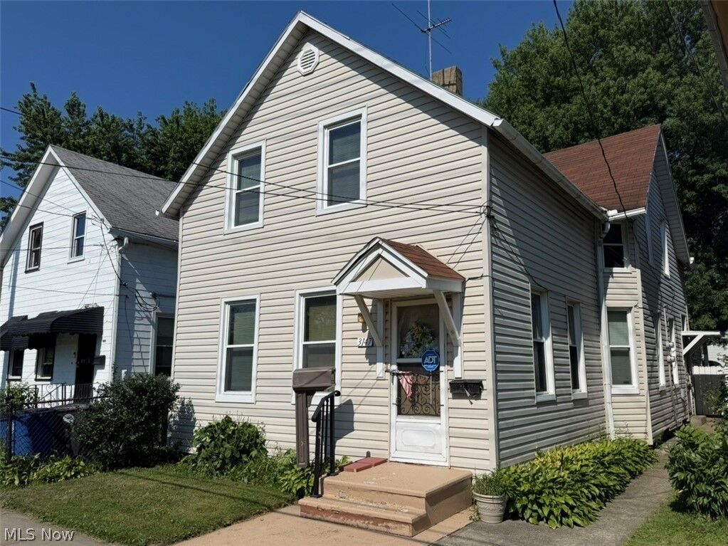 Property Photo: 3147 W 44th Street OH 44109