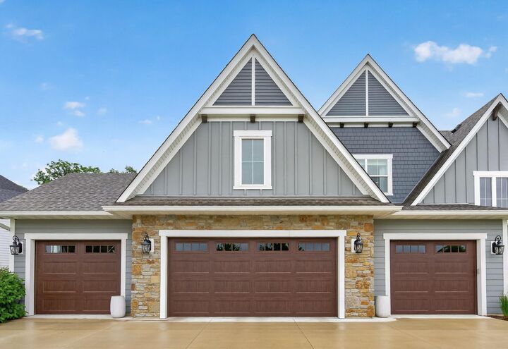 Property Photo:  5925 Prestwick Court  MN 55331 