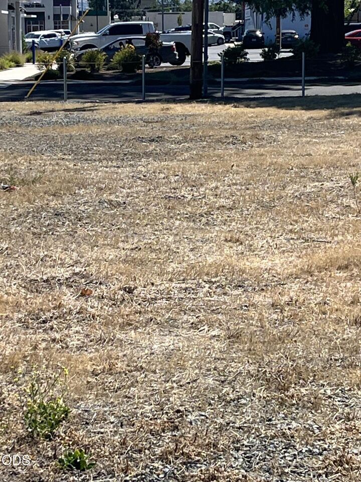 Property Photo: 2535 W Main Street OR 97501