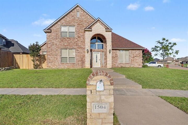 Property Photo: 1504 SW Brentwood Boulevard OK 73505