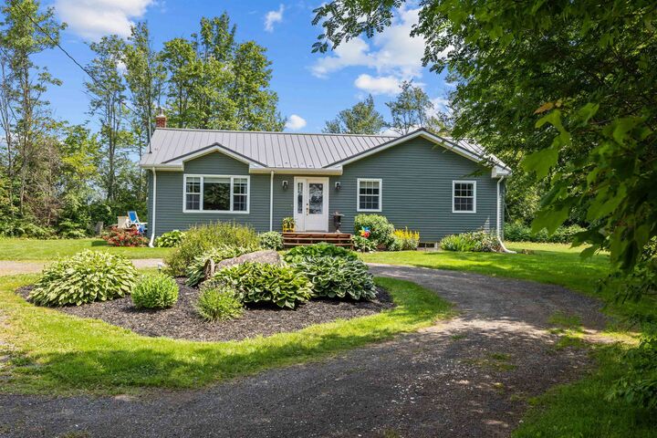 455 Drummond Road — photo 1