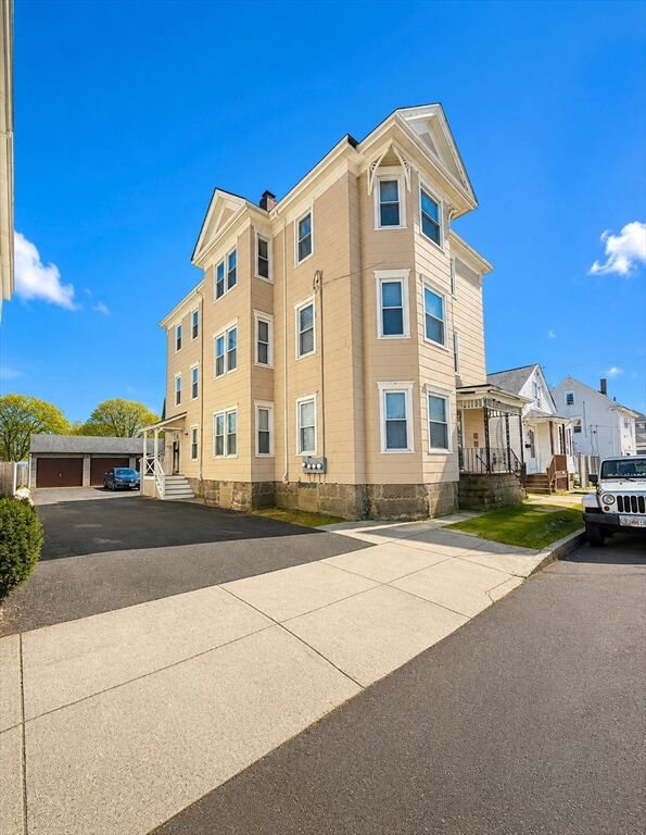Property Photo: 90 Robeson St MA 02740