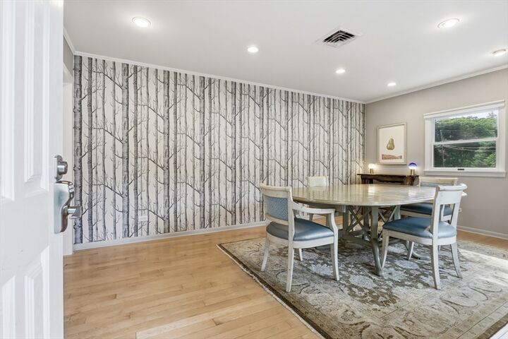 Property Photo: 9 Laurel Ct MA 01720