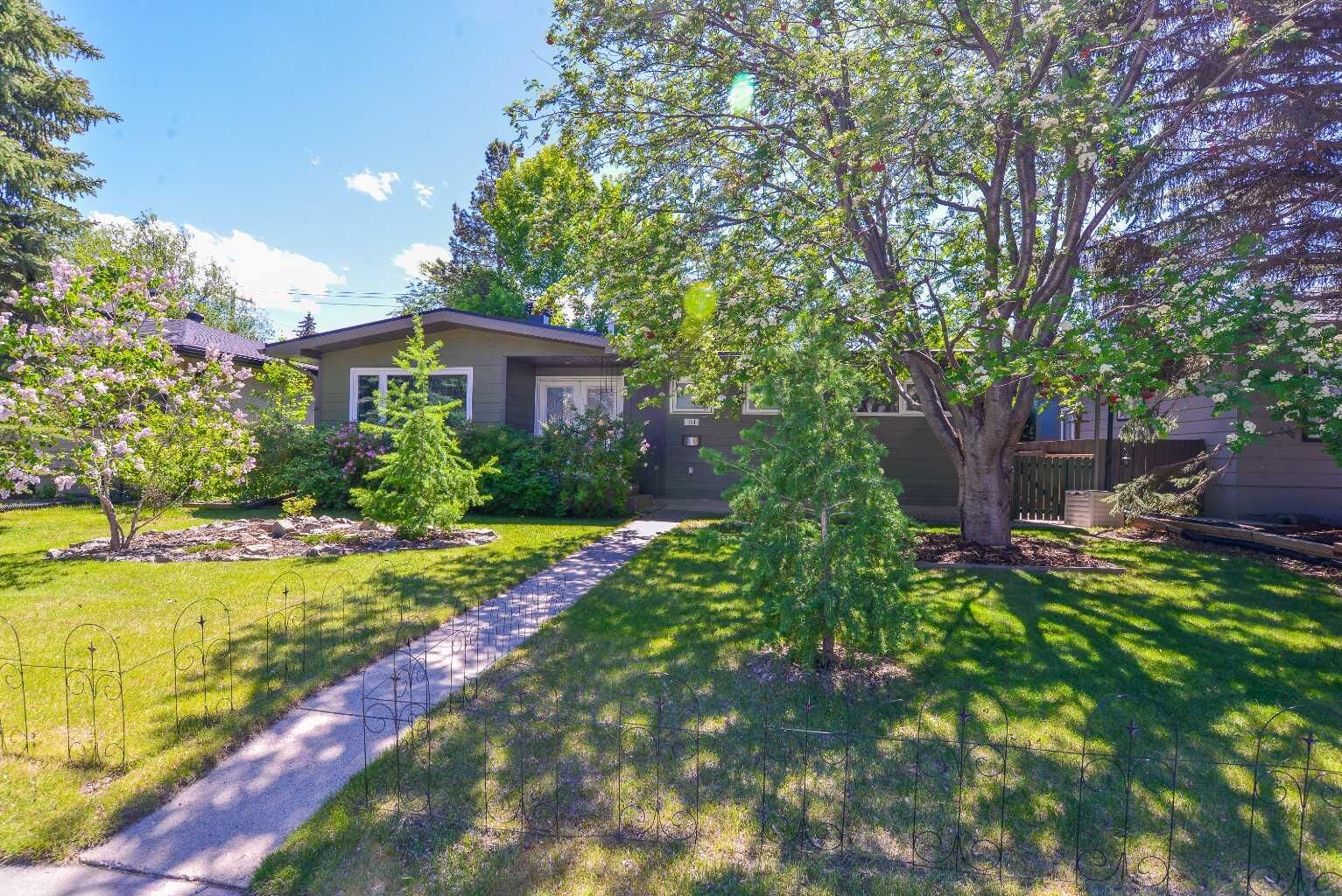 Property Photo: 361 Capri Avenue NW AB T2L 0J5