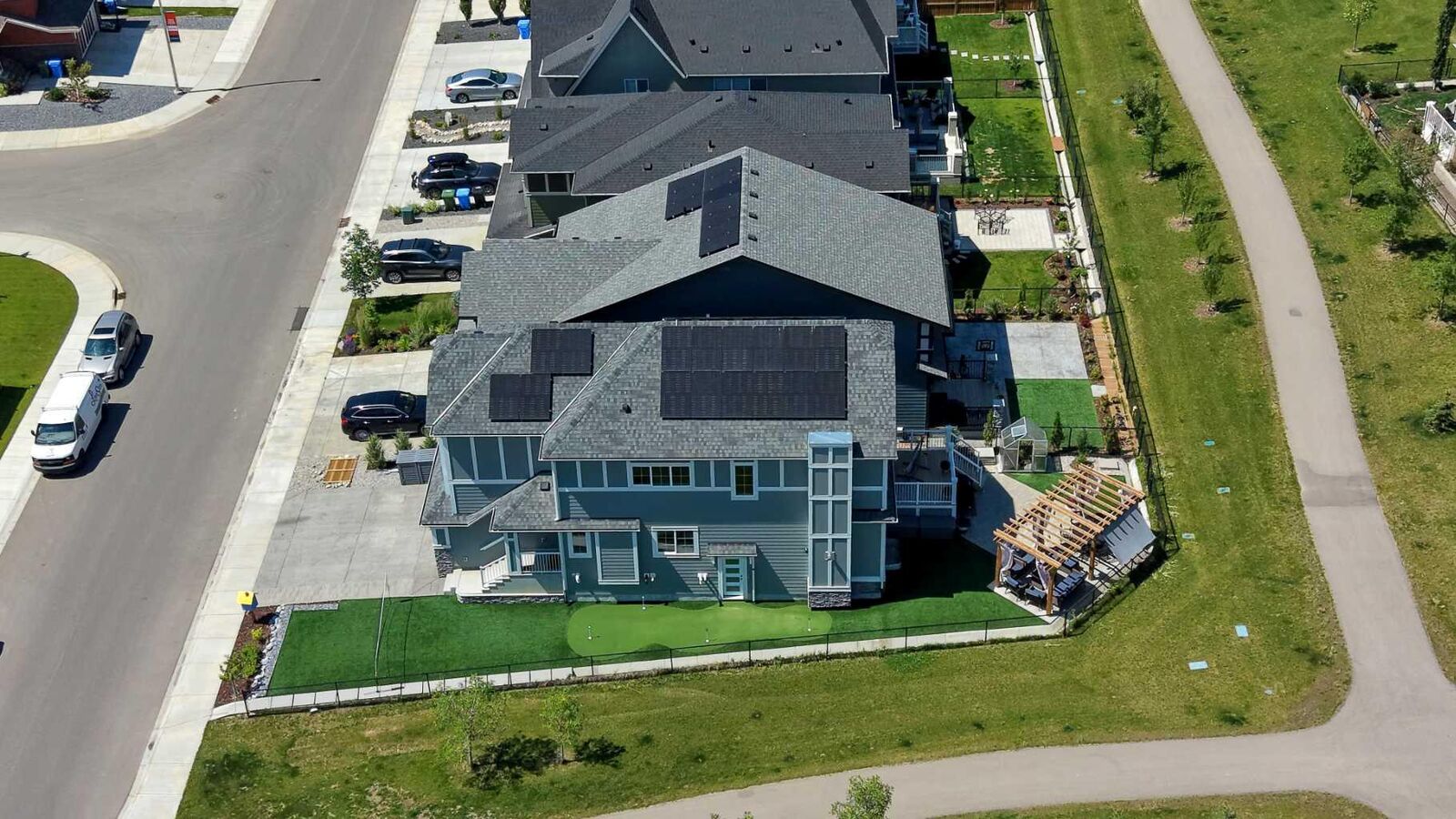 Property Photo: 168 Magnolia Manor SE AB T3M 3J1