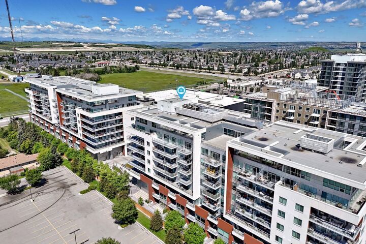 Property Photo: 8445 Broadcast Avenue SW 701 AB T3H 6B6