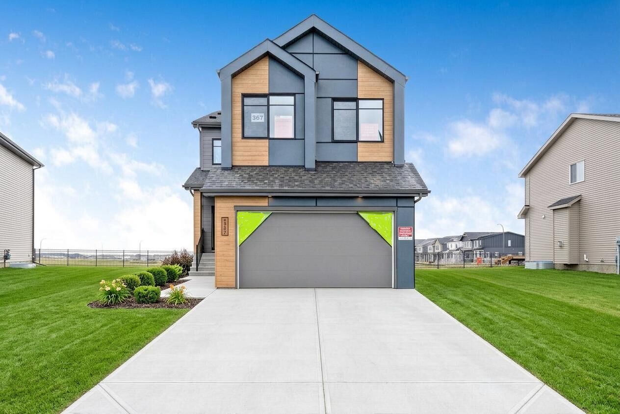 Property Photo: 367 Heartwood Gardens SE AB T3M 2K1