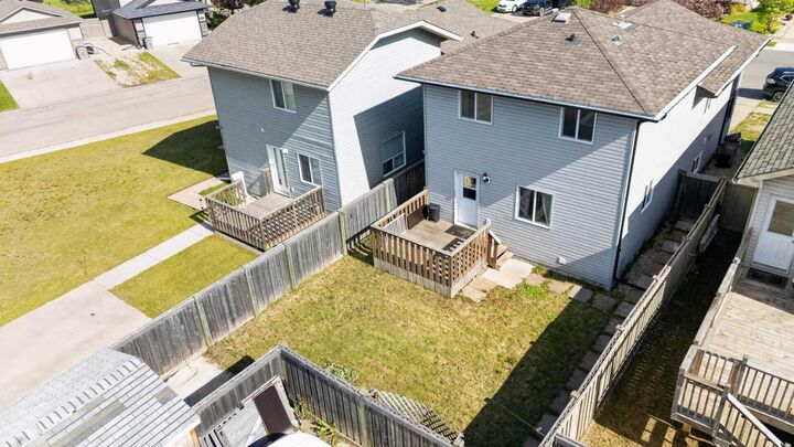 Property Photo:  8606 102A Avenue  AB T8X 0B5 