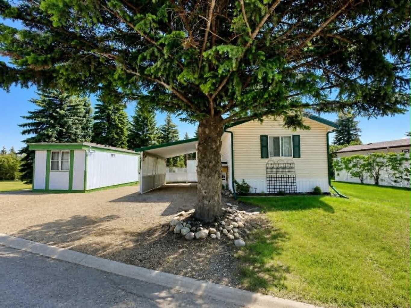 Property Photo: 6205 54 Street 19 AB T4J 1M5