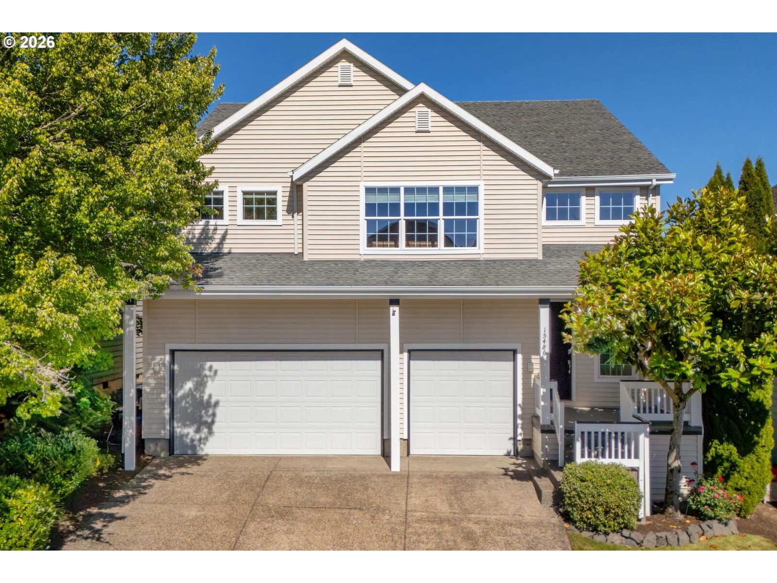 Property Photo:  15486 SW 144th Ter  OR 97224 