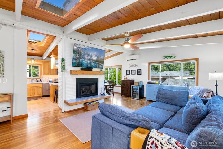 Property Photo: 11123 34th Place SW WA 98146