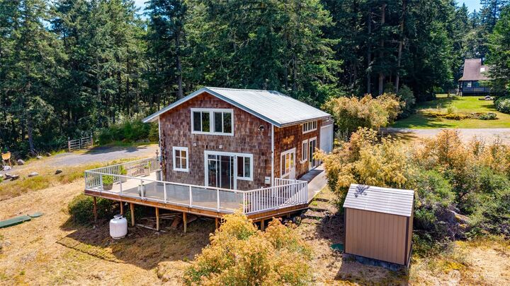 Property Photo: 437 Sunrise Road WA 98261
