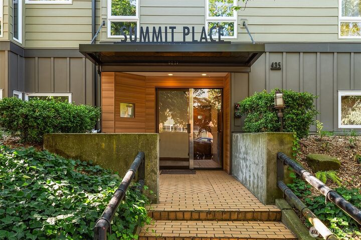 Property Photo:  435  Summit Avenue E 203  WA 98102 