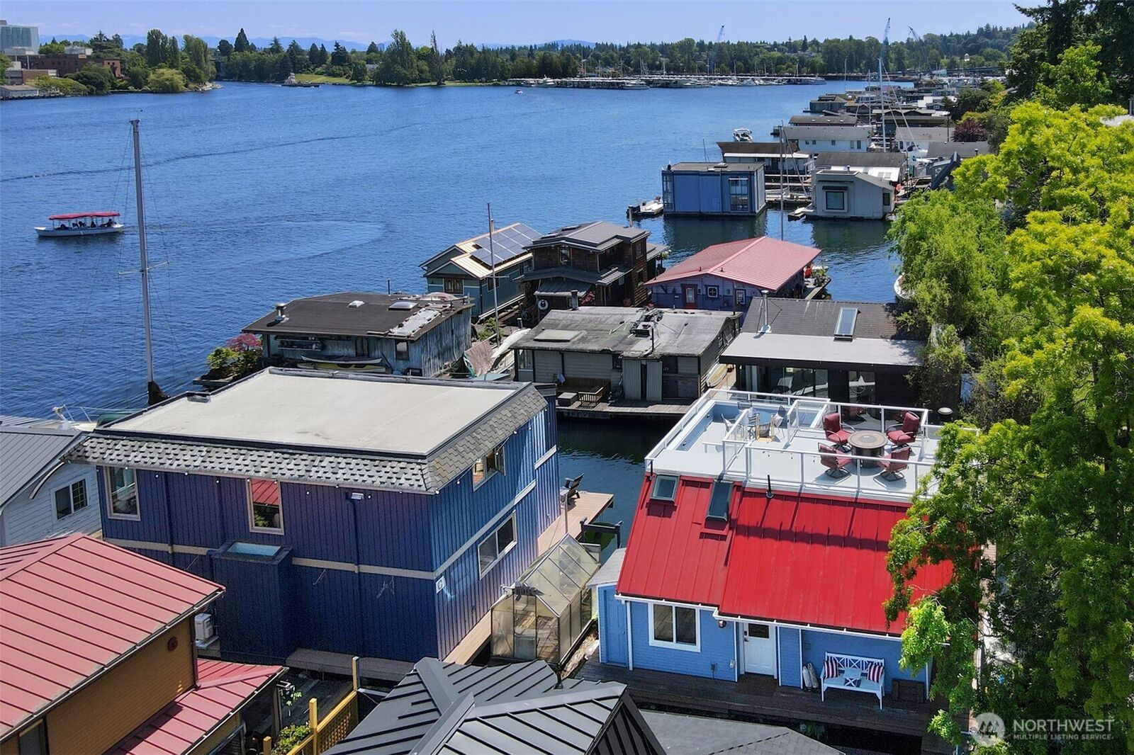 Property Photo: 3110 Portage Bay Place E B WA 98102